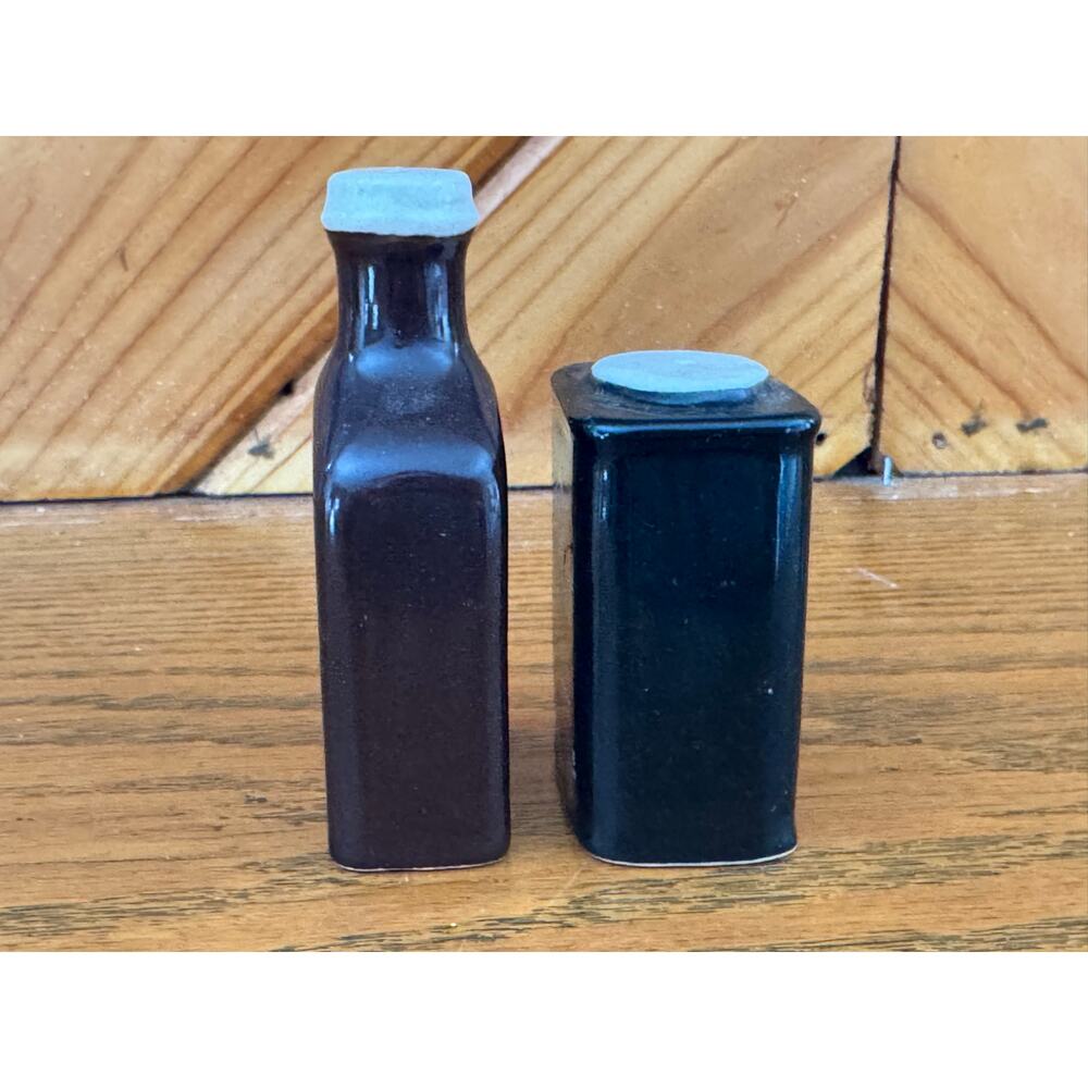 Vintage Watkins Advertising Salt Pepper Shakers Vanilla Bottle Set - Picture 9 of 9